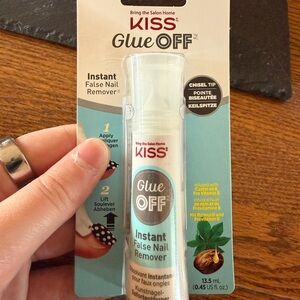 Kiss Glue Off Instant False Nail Remover - Aqua Blue and White